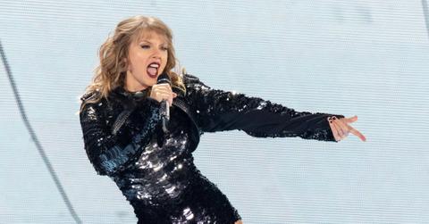 taylor swift sold more concert tickets female artist