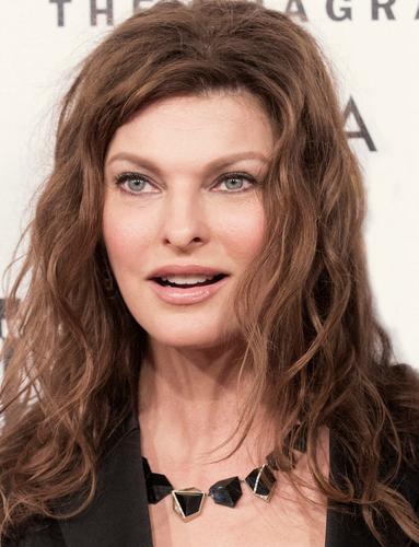 Linda Evangelista Had Breast Cancer Twice: 'I’m So Happy To Be Alive'