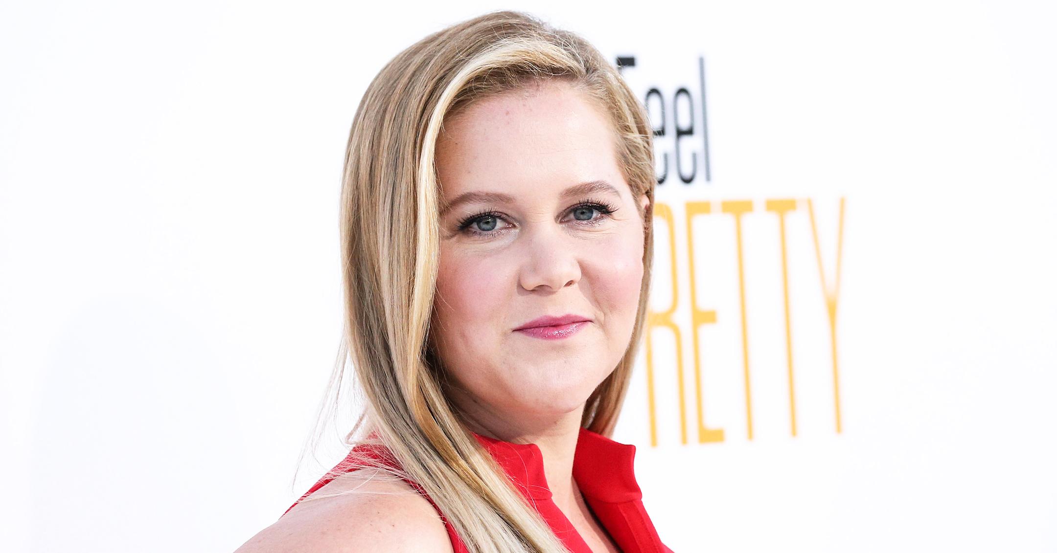 amy schumer posts selfie and talks about anxiety