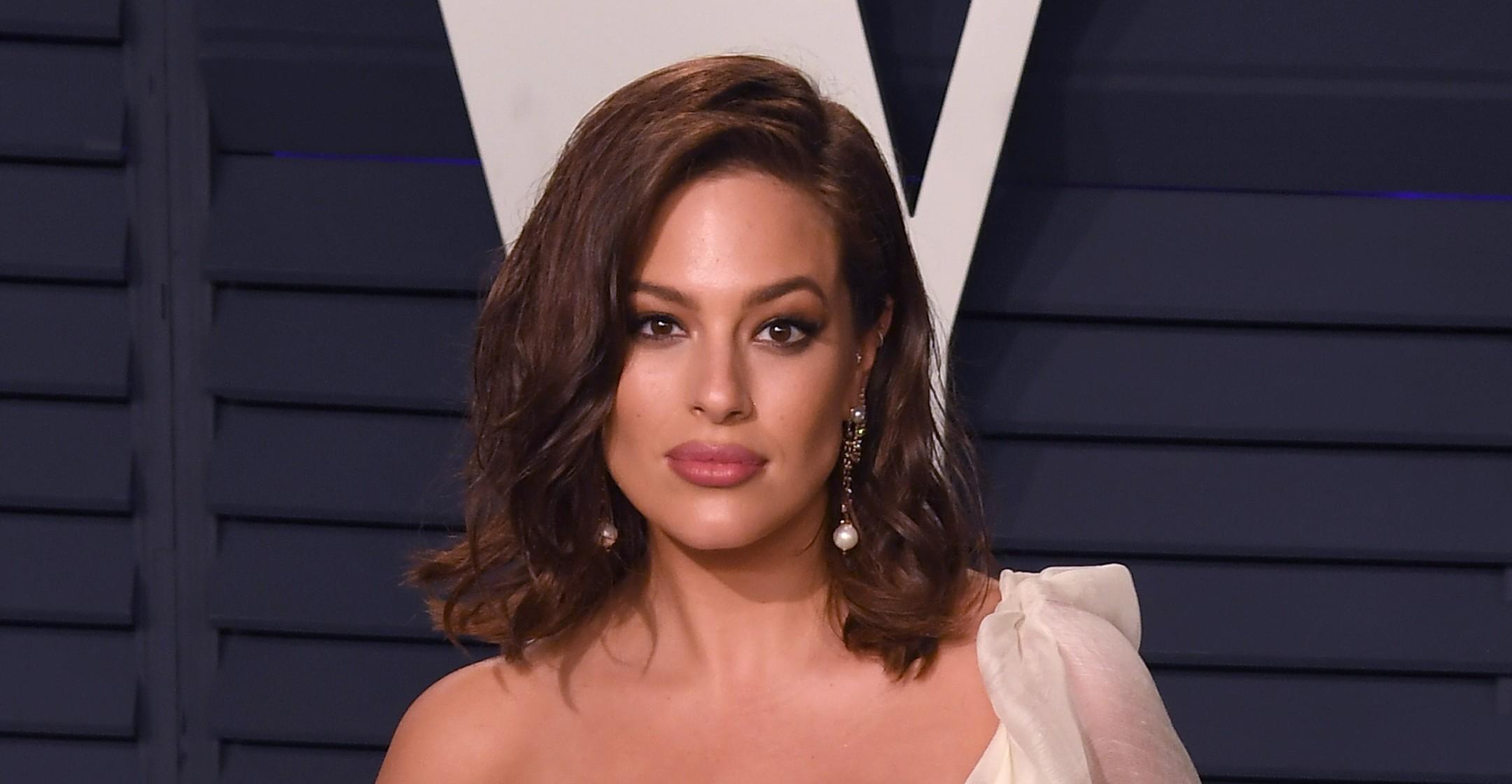 model ashley graham bring change to modeling industry clothing line