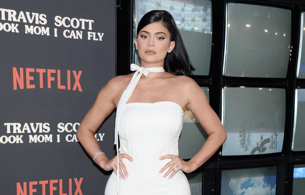 Kylie Jenner Shares 'Perfectly Gooey' Chocolate Chip Cookie Recipe