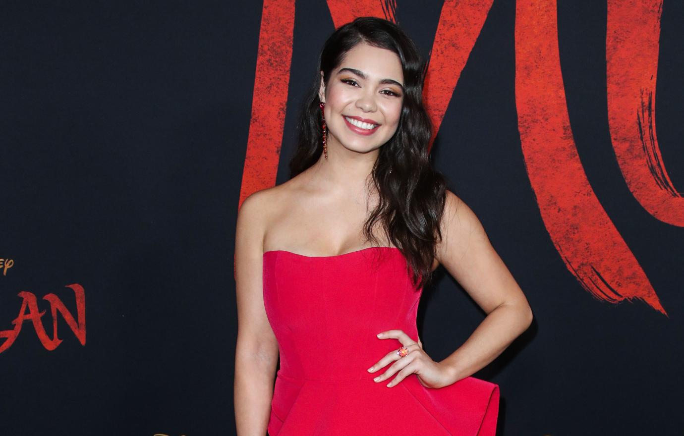 moana star aulii cravalho going to college for environmental studies