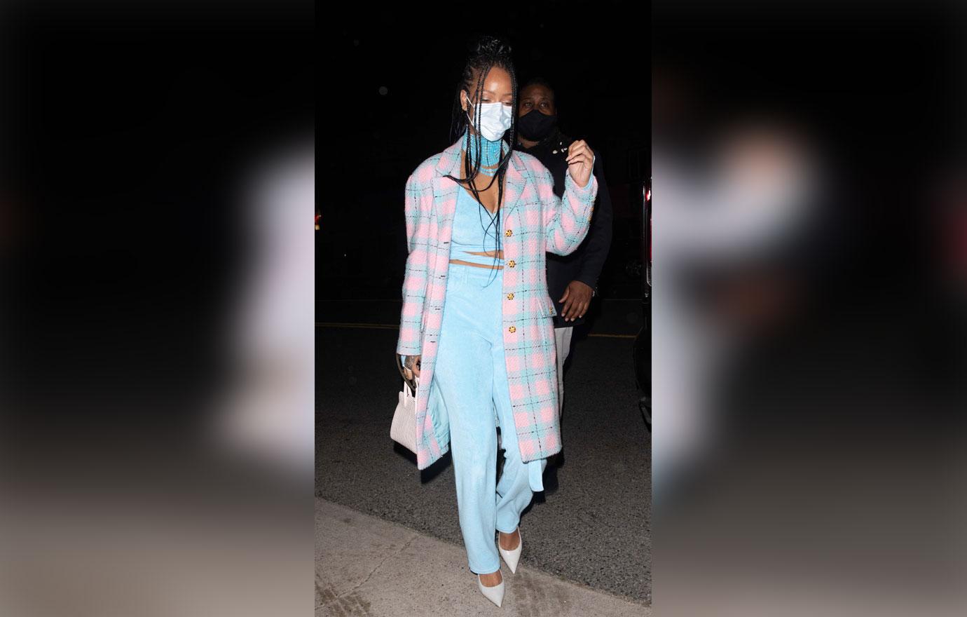 stylish rihanna exits italian restaurant giorgio baldi