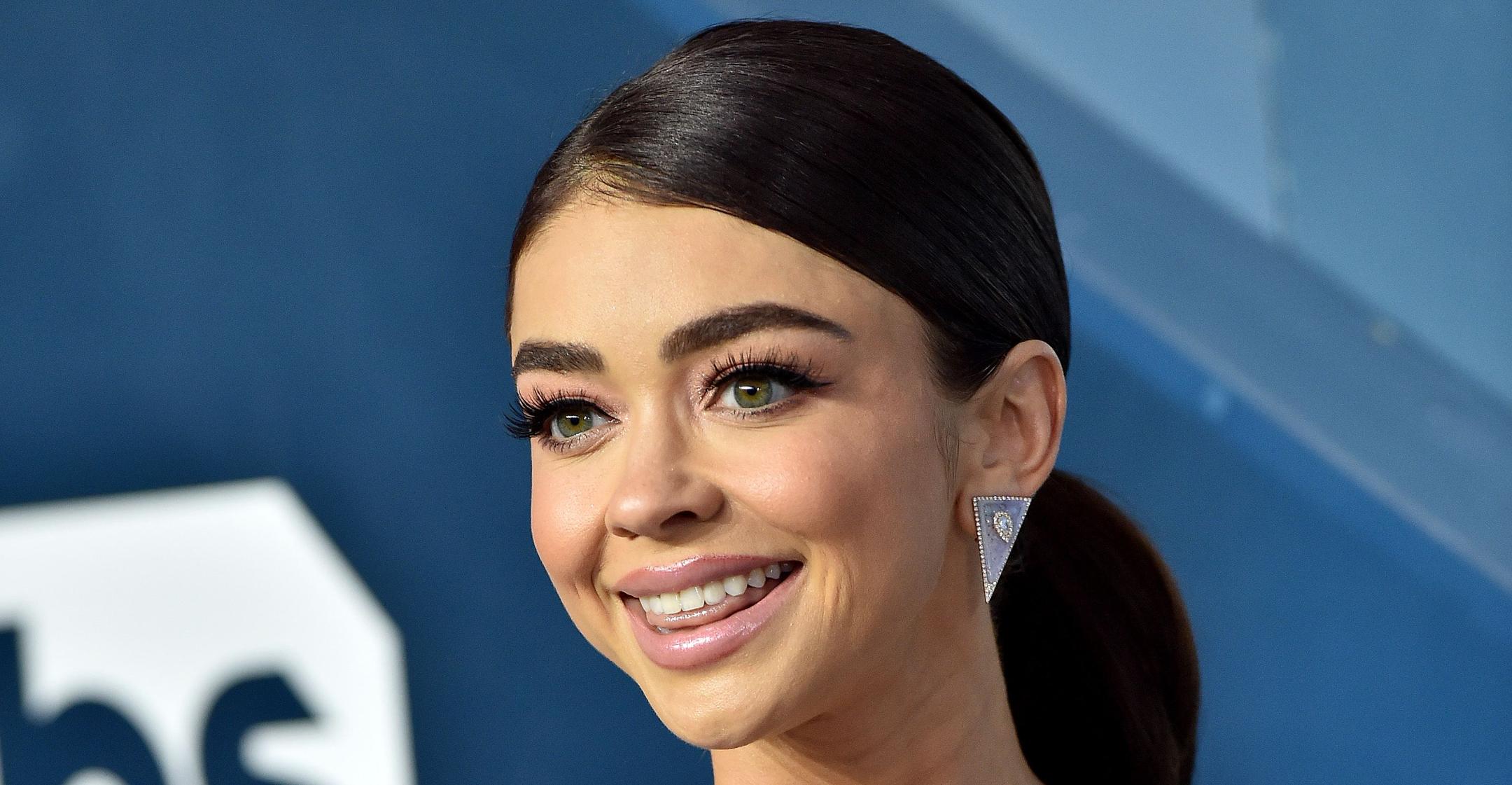 immunocompromised modern family star sarah hyland encourages covid vaccinations