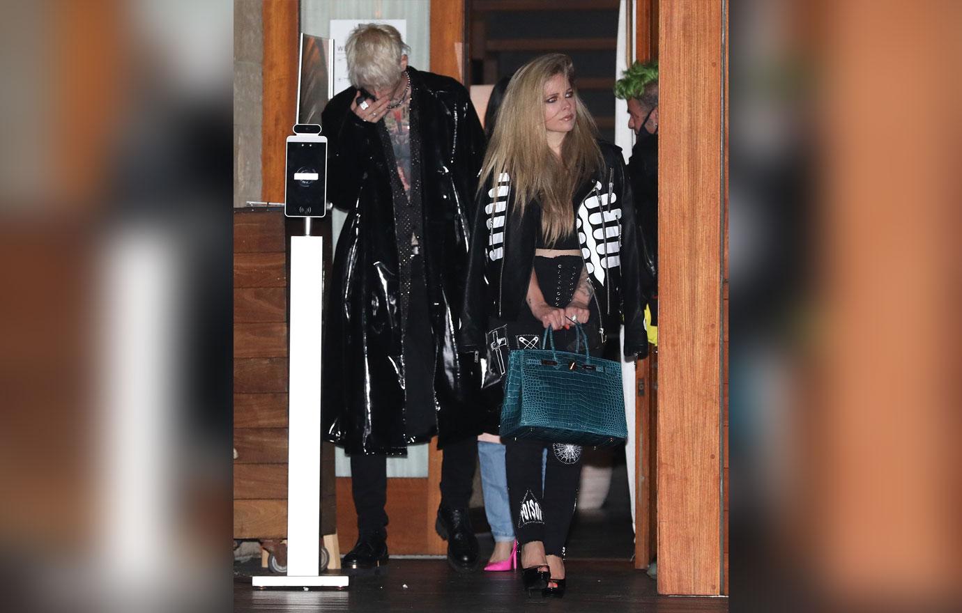 megan fox and machine gun kelly do a double date with avril lavigne and mod sun