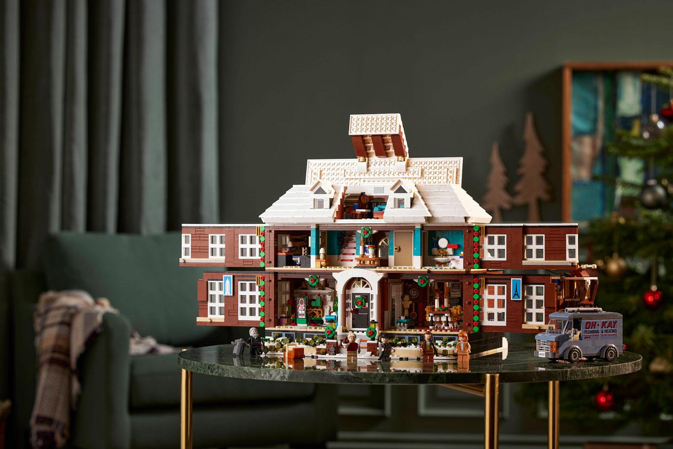 lego house based on the house from the all time festive classic movie home alone