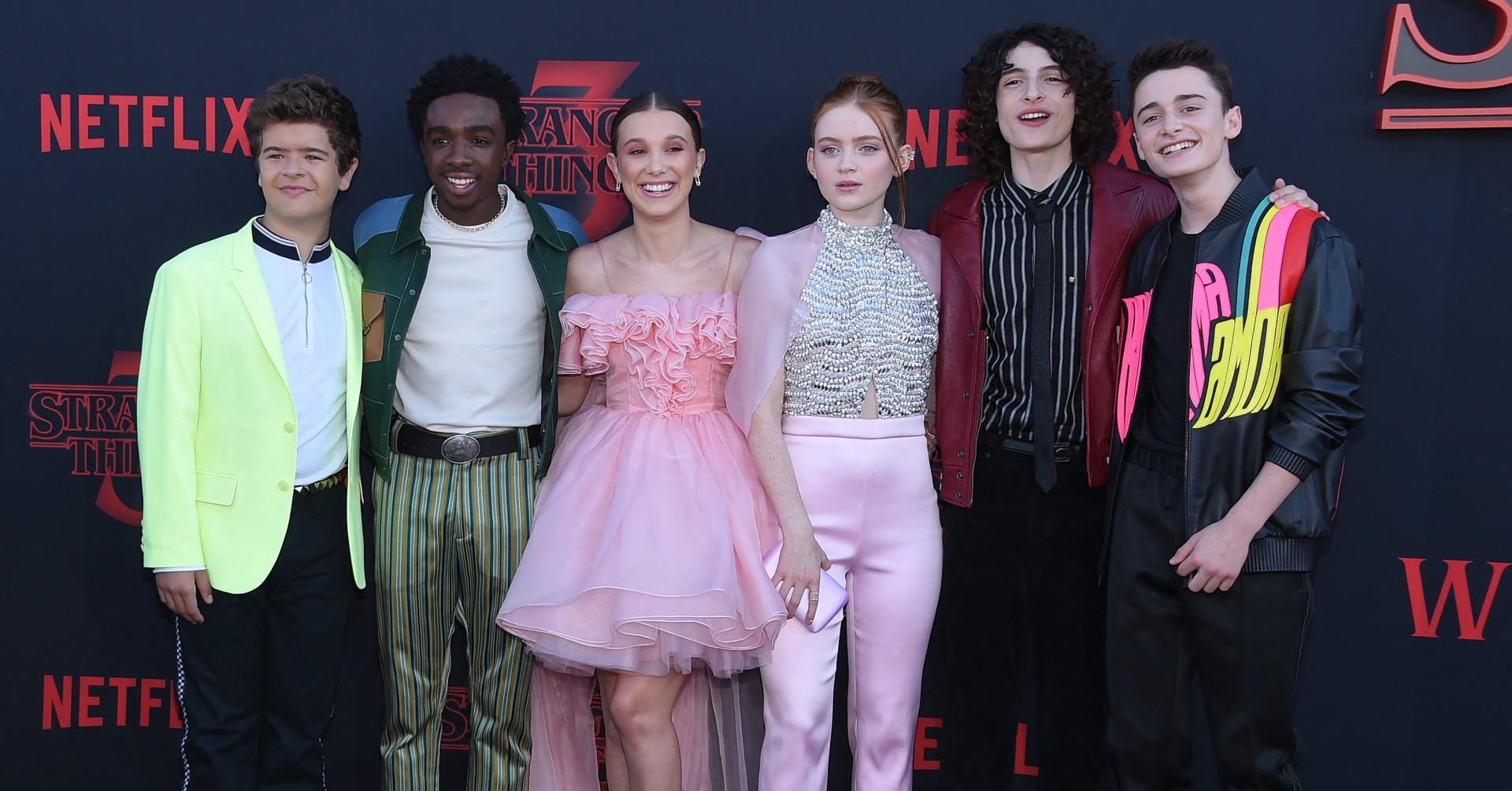 millie bobby brown touching goodbye castmates final stranger things