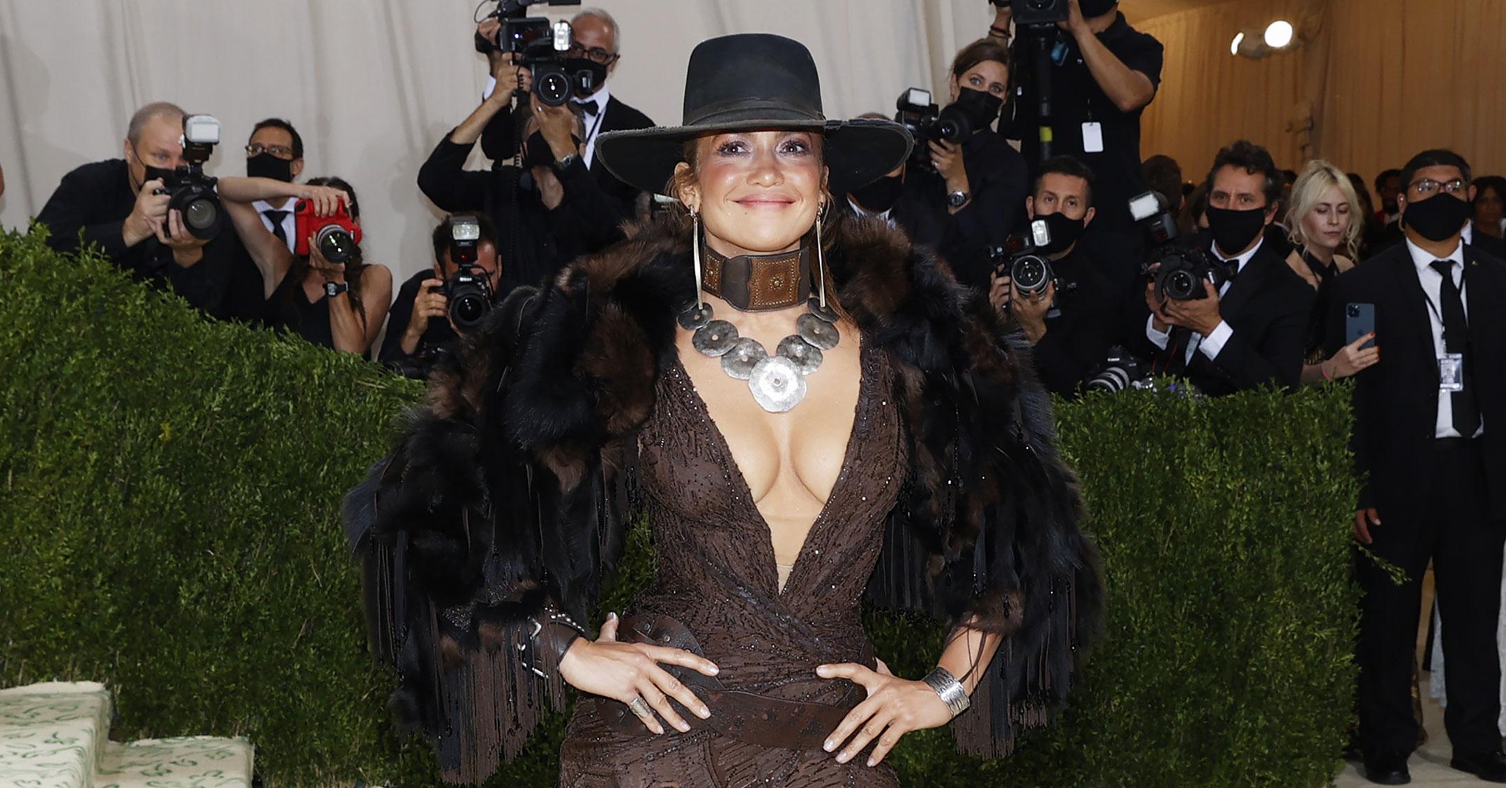 jennifer lopez causes huge surge in demand for fedoras after met gala mh