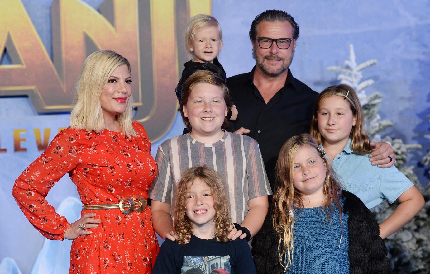 tori spelling still has covid  symptoms