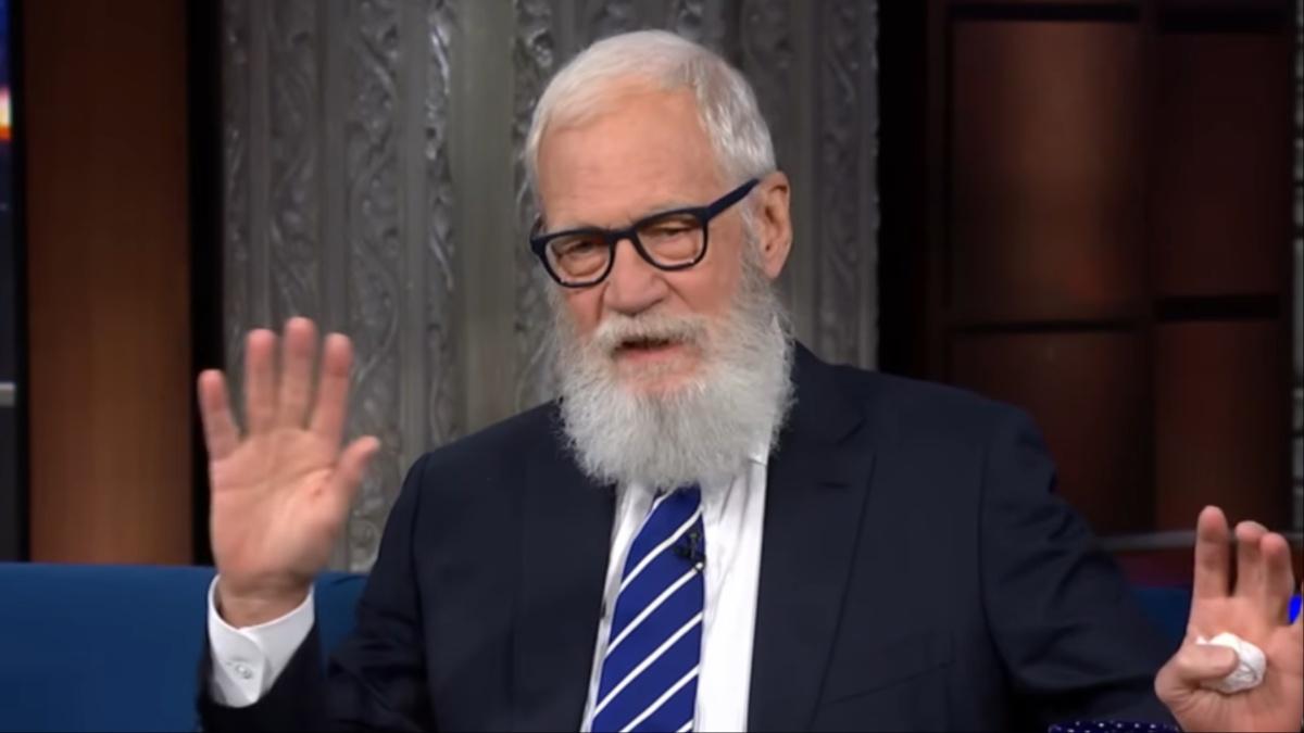 David Letterman goes off at CBS at Stephen Colbert's finale show.