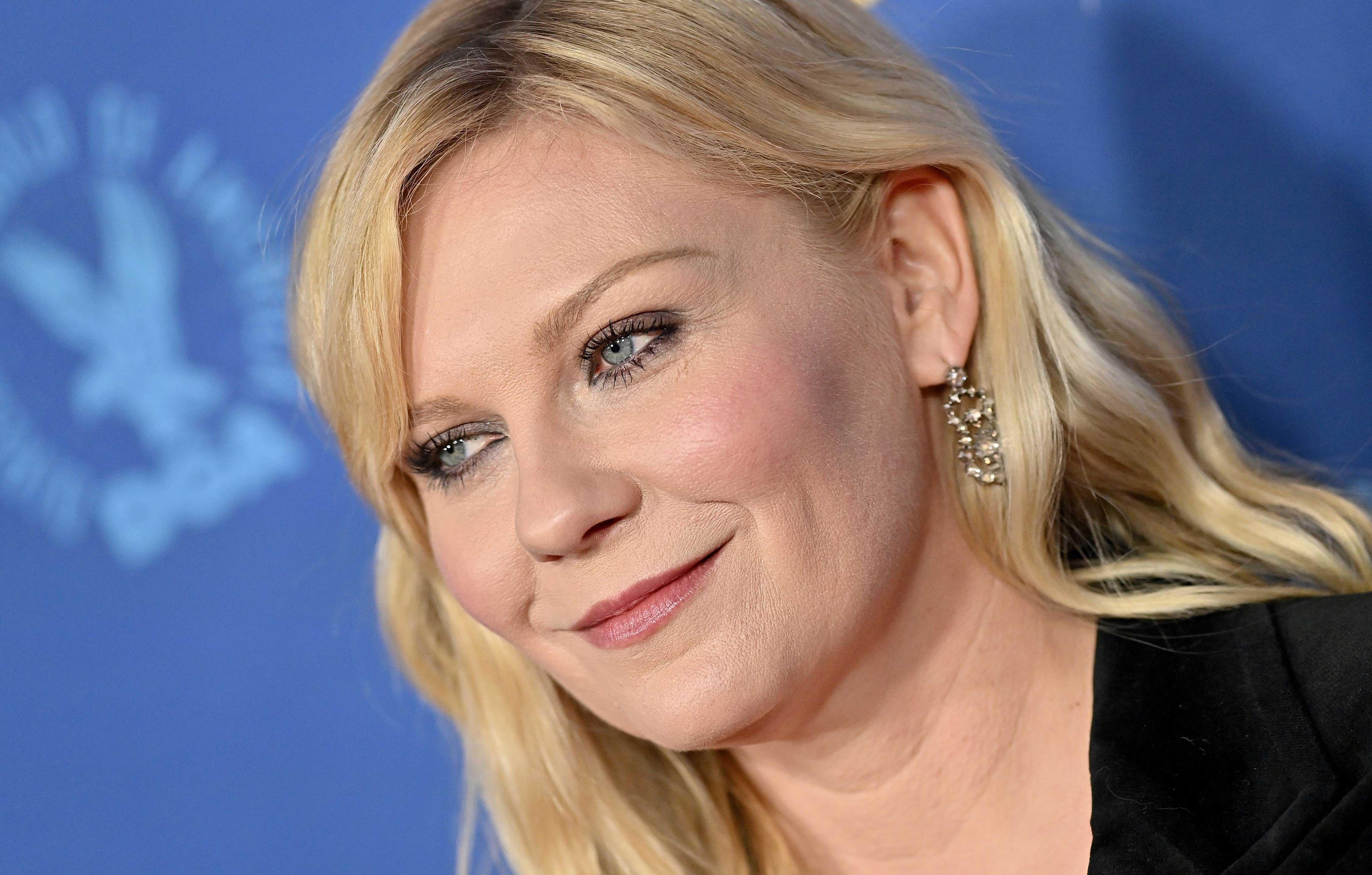 kirsten dunst at the th annual dga awards