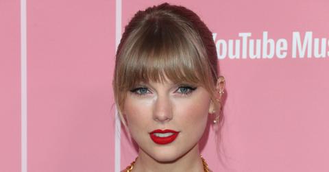 taylor swift tells rising stars use criticism as fuel to prove naysayers wrong