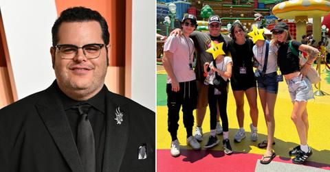 Photo of Josh Gad and his kids.