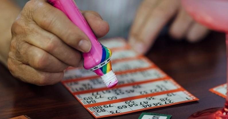 playing bingo beats dementia keeps sharp