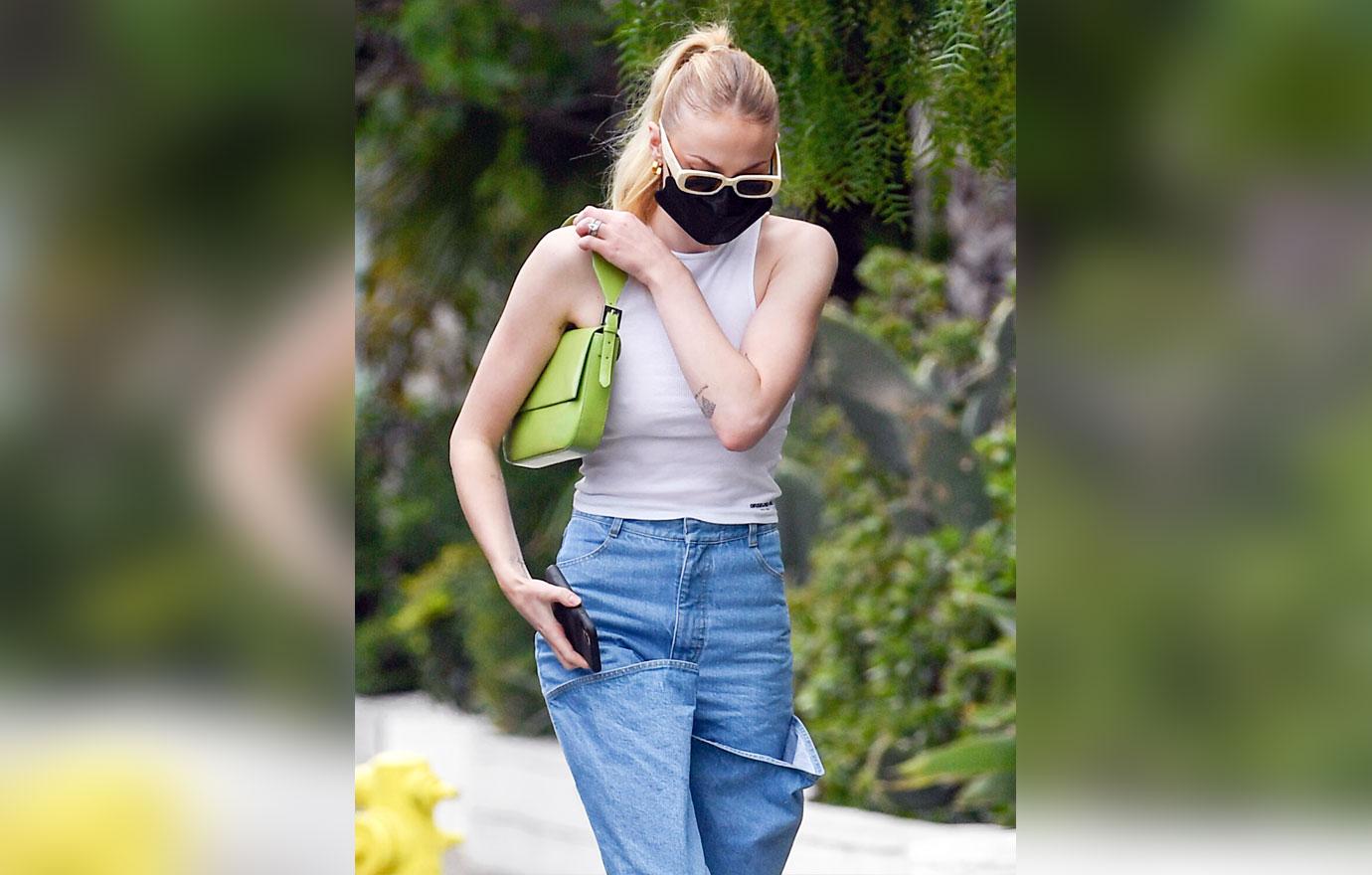 joe jonas and sophie turner lunch at the san vicente bungalows