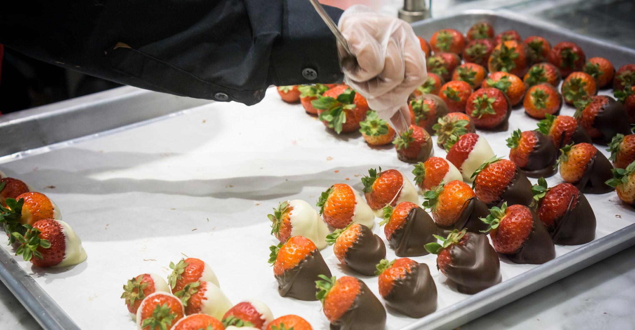 godiva chocolates close us stores cafes