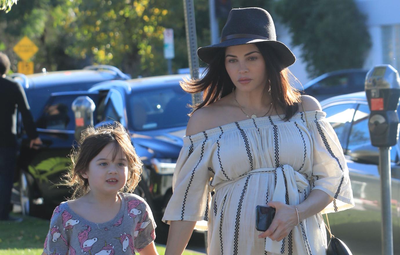 jenna dewan teaches daughter everly to give back through hands on experiences