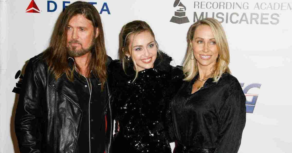 Miley Cyrus Says She & Dad Billy Ray Cyrus Have 'Wildly Different