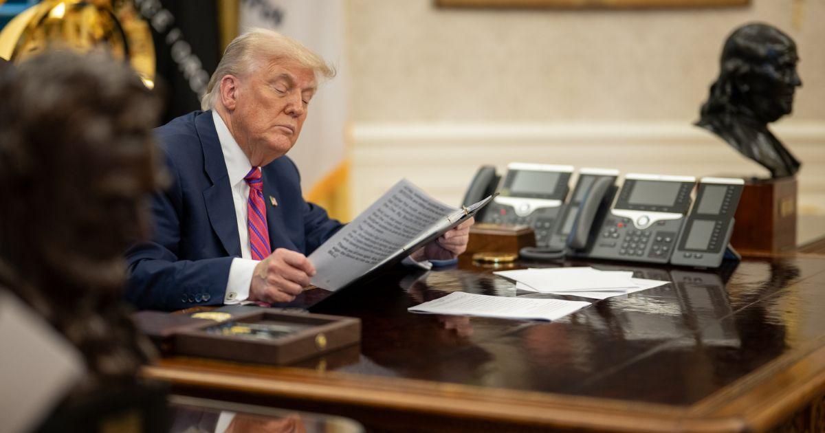 President Donald Trump in the Ova Office