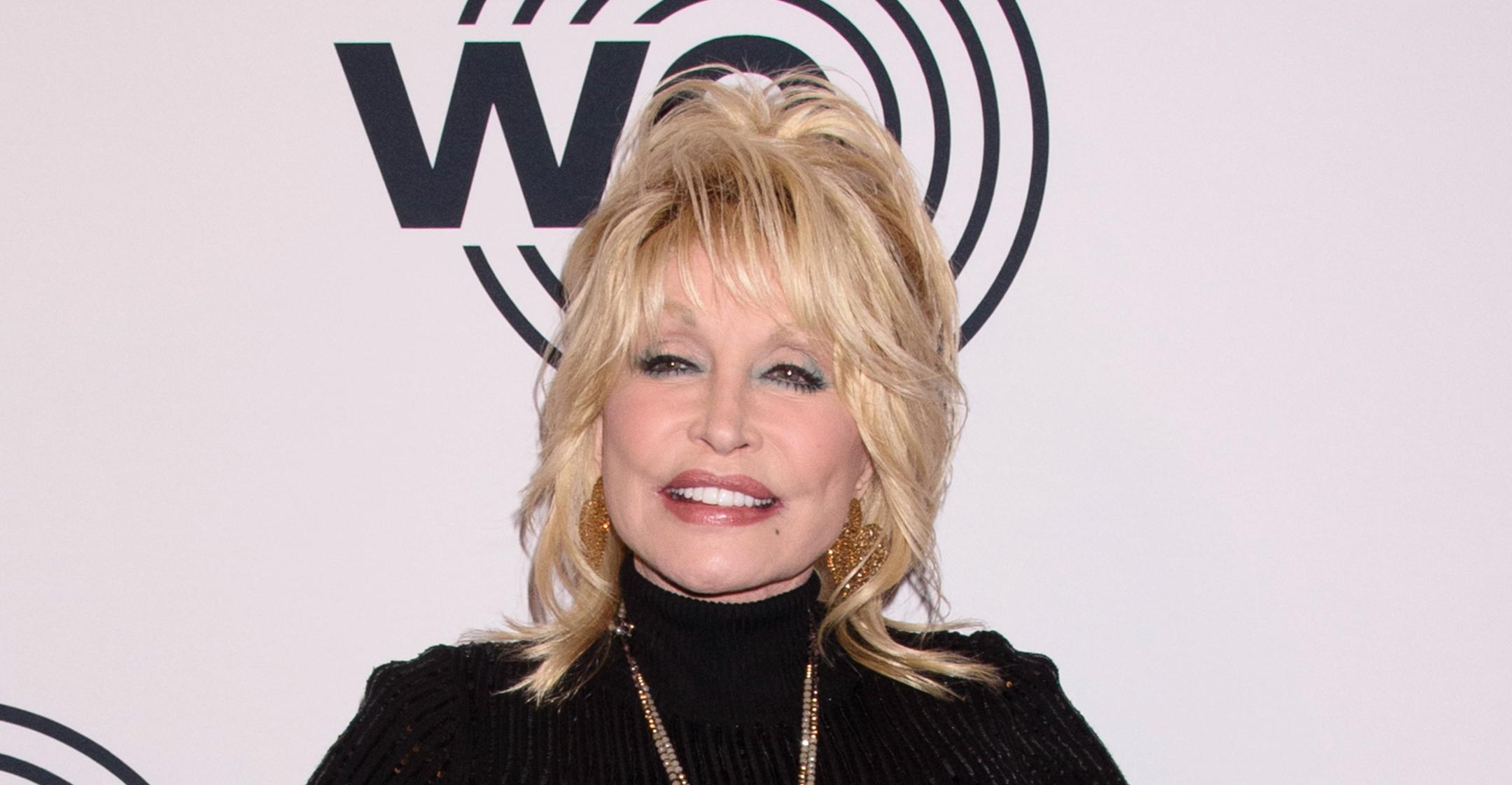 dolly parton breaks three guinness world records