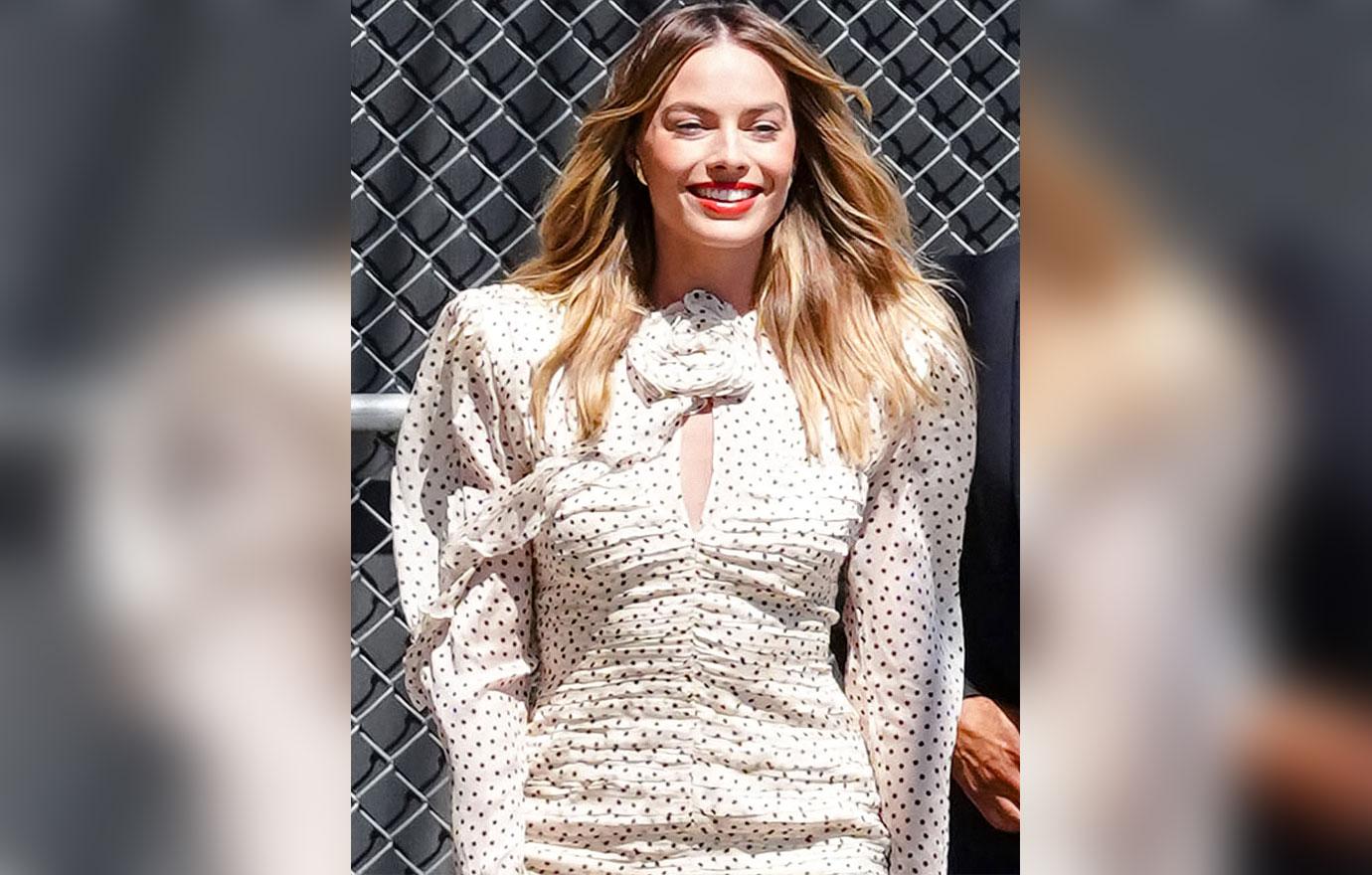 margot robbie arriving at jimmy kimmel live