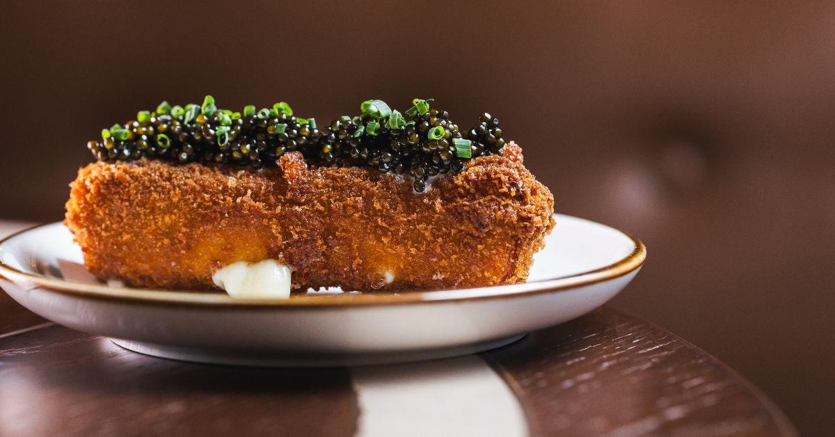 chelsea living room manhattan supper club reese witherspoon celebrity