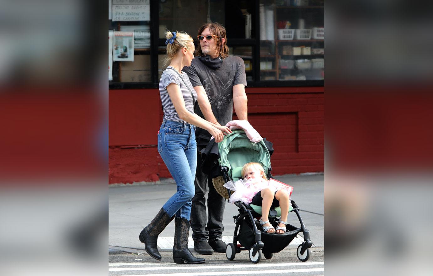 Diane Kruger & Norman Reedus With Daughter On Park Playdate: New Pics –  Hollywood Life