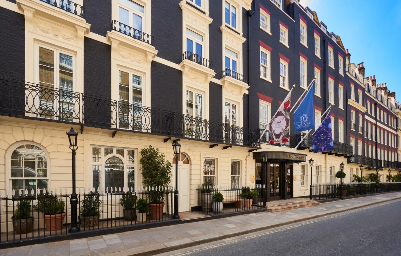 the mayfair townhouse facade landscape hr