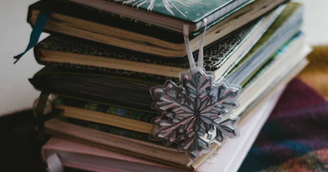 best ways to reuse holiday greeting cards