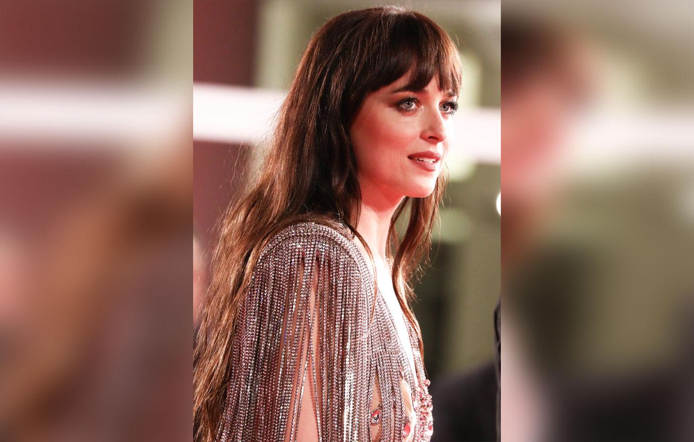 dakota johnson venice film festival