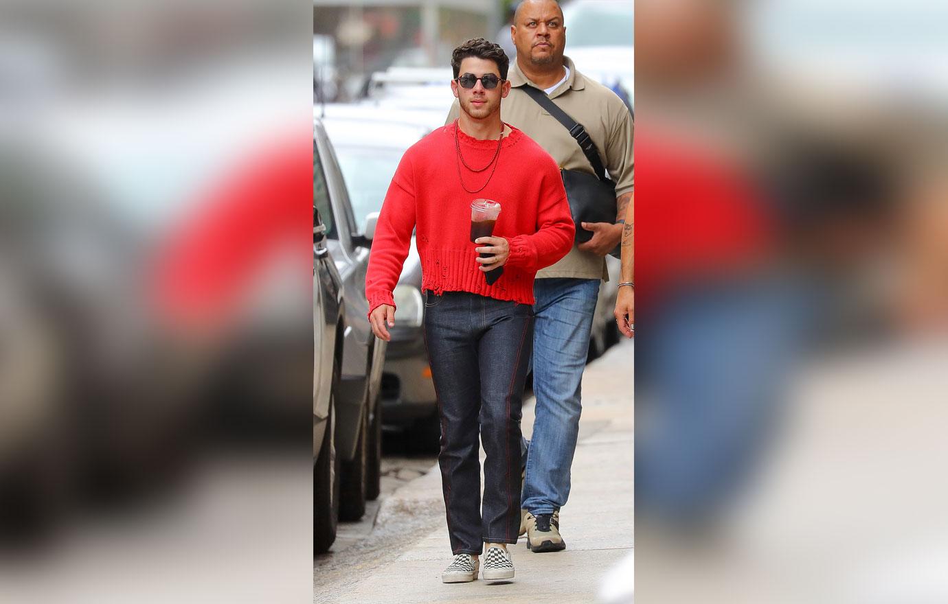 nick and joe jonas walking around tribeca