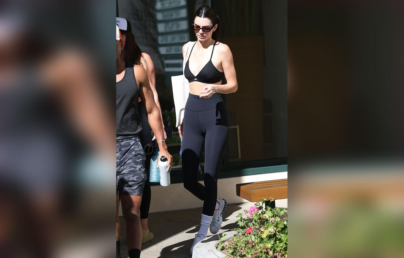 Kendall Jenner Wears Black Sports Bra & Leggings For A Workout: Photos