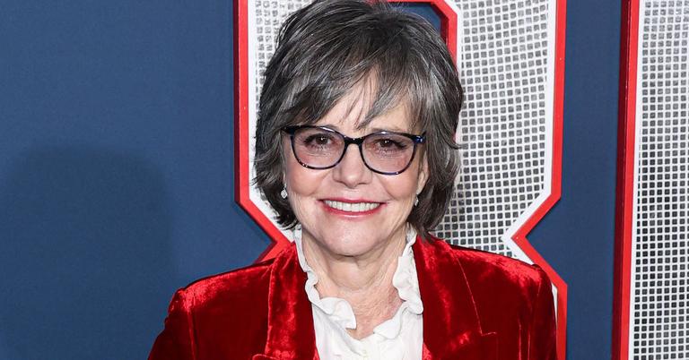 Sally Field's Dating History: Her Past Relationships, Revisited