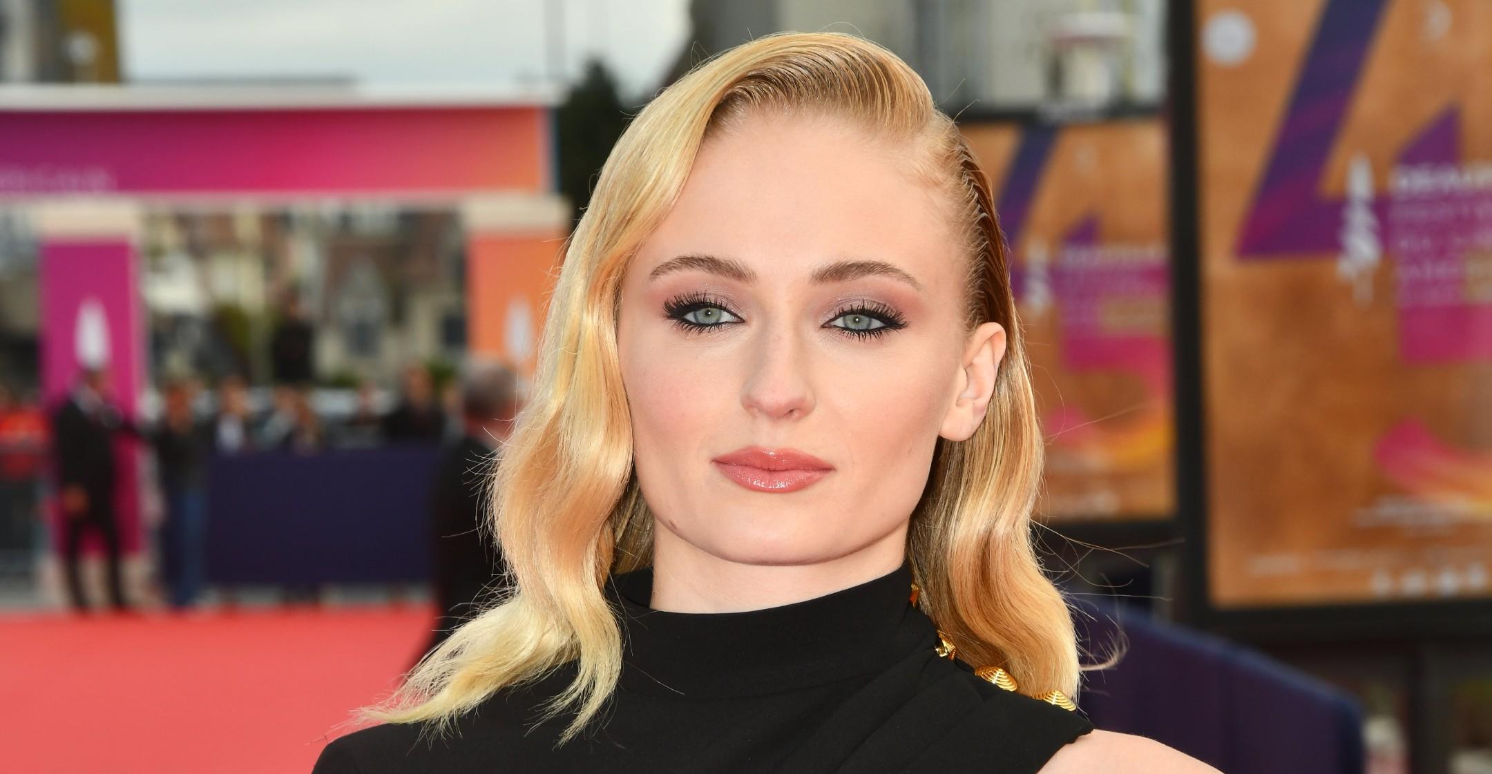 sophie turner becoming mom actress