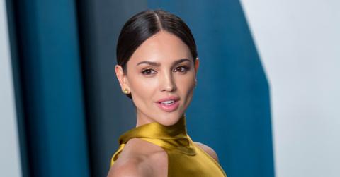 how eiza gonzalez learned to love her body