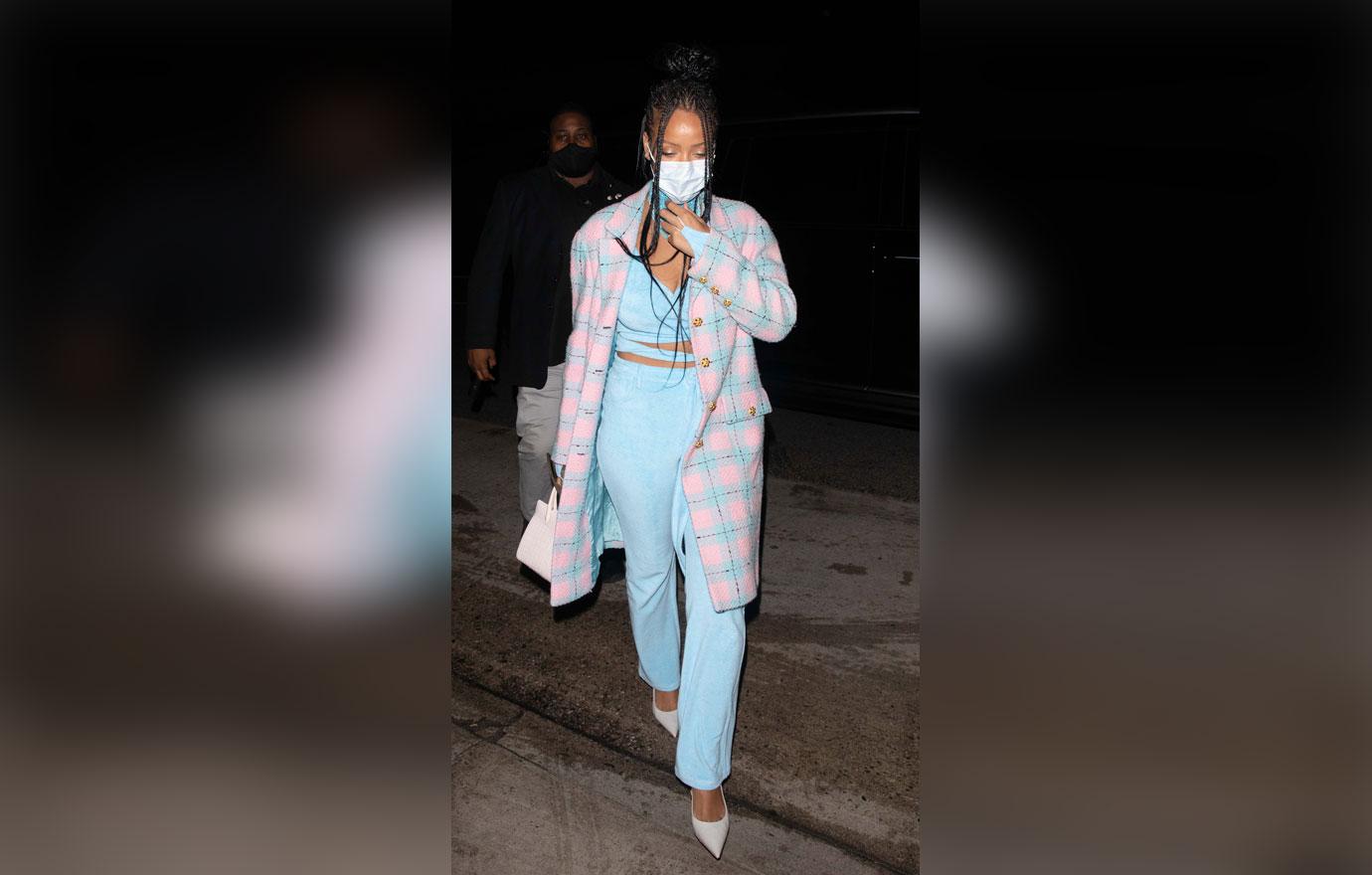 stylish rihanna exits italian restaurant giorgio baldi