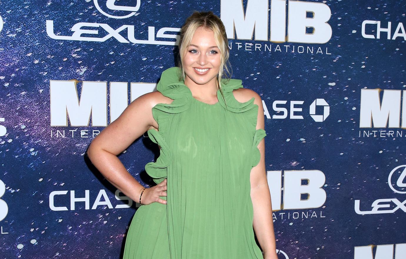 iskra lawrence terrified eating disorder resurface pregnant