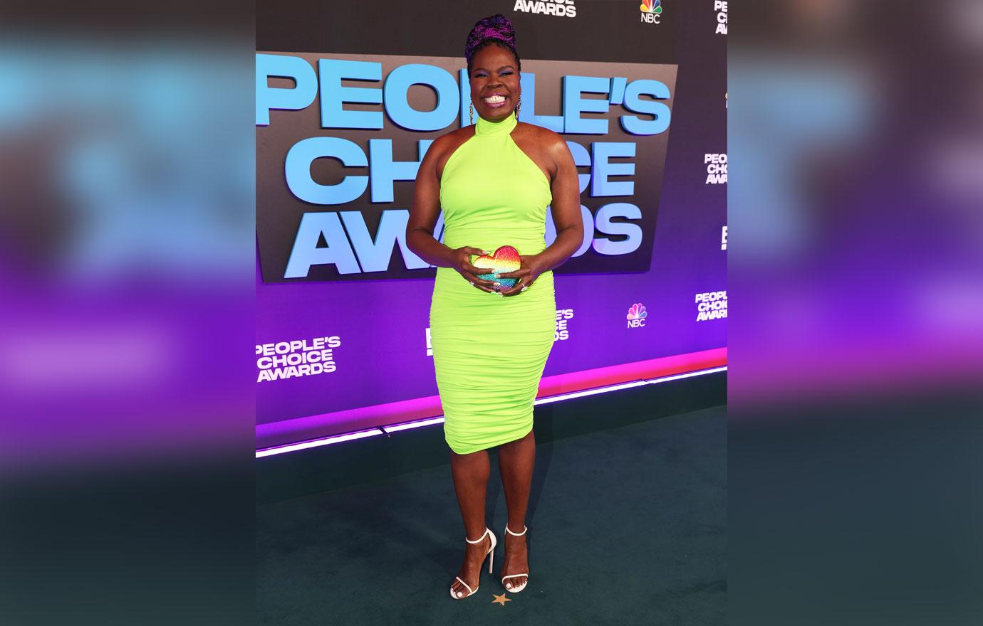 peoples choice awards red carpet fashion