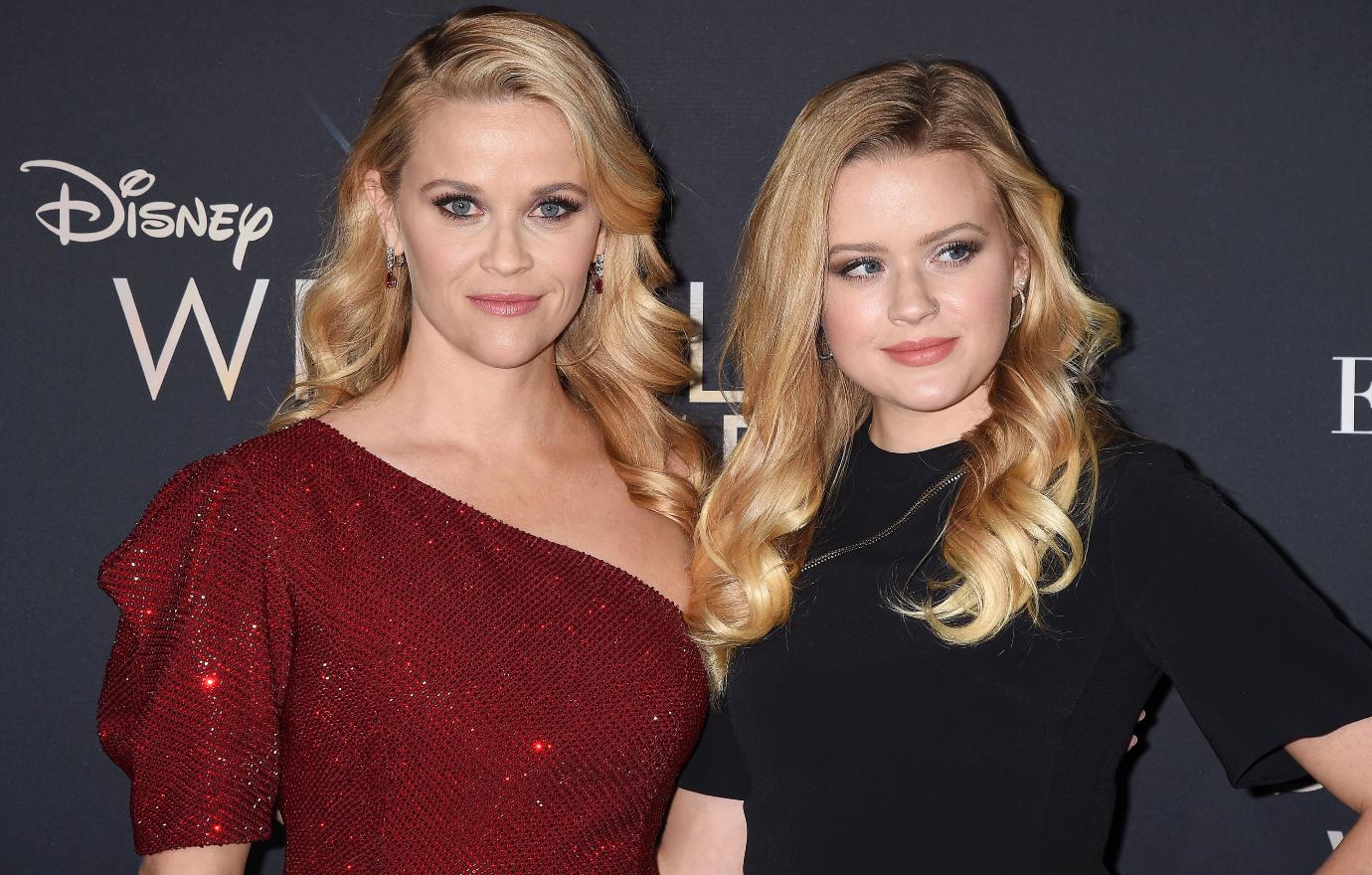 reese witherspoon isnt pressuring daughter ava to become an actress