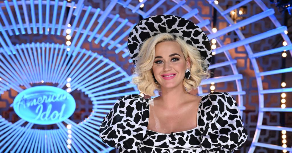 Katy Perry Admits on 'American Idol' That She Still Feels 'Insecure'(01)