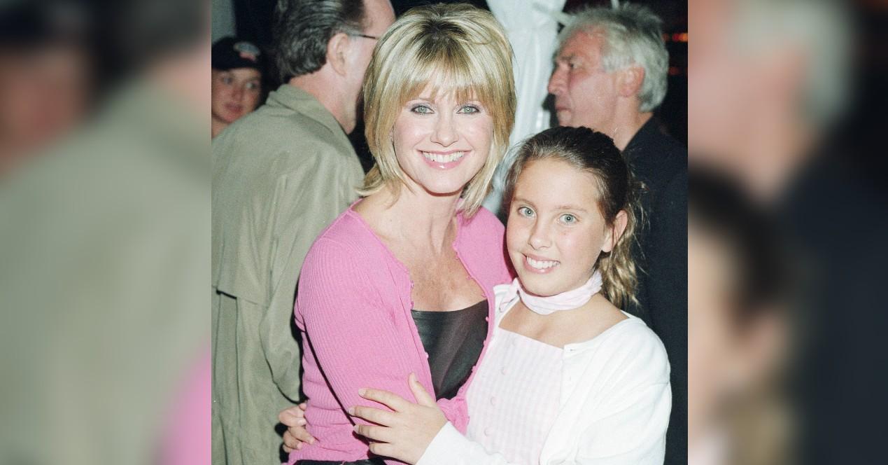 olivia newton john only daughter knew chloe lattanzi remembers