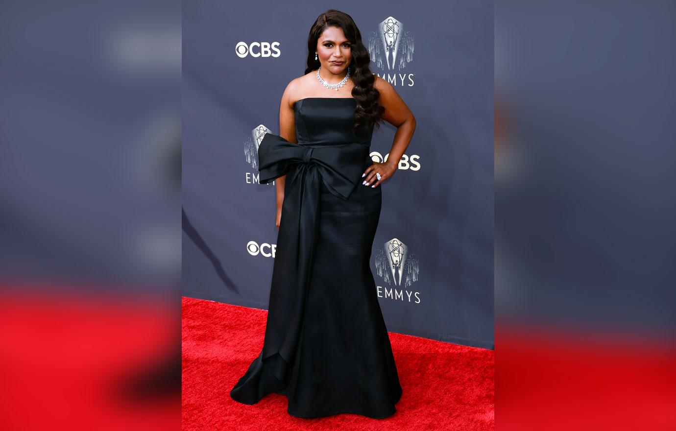 mindy kaling emmys  emmy awards