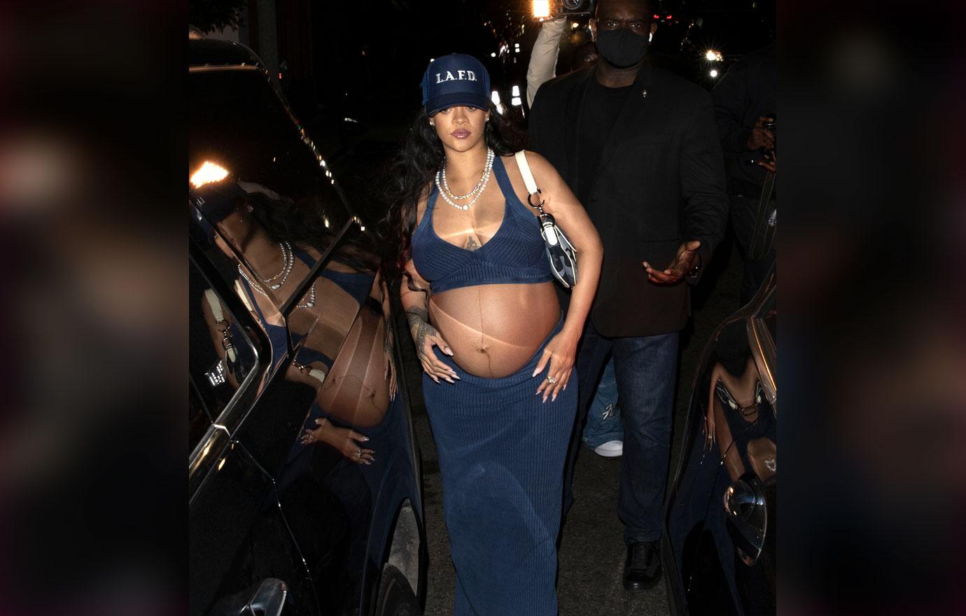 rihanna shows off her huge baby bump