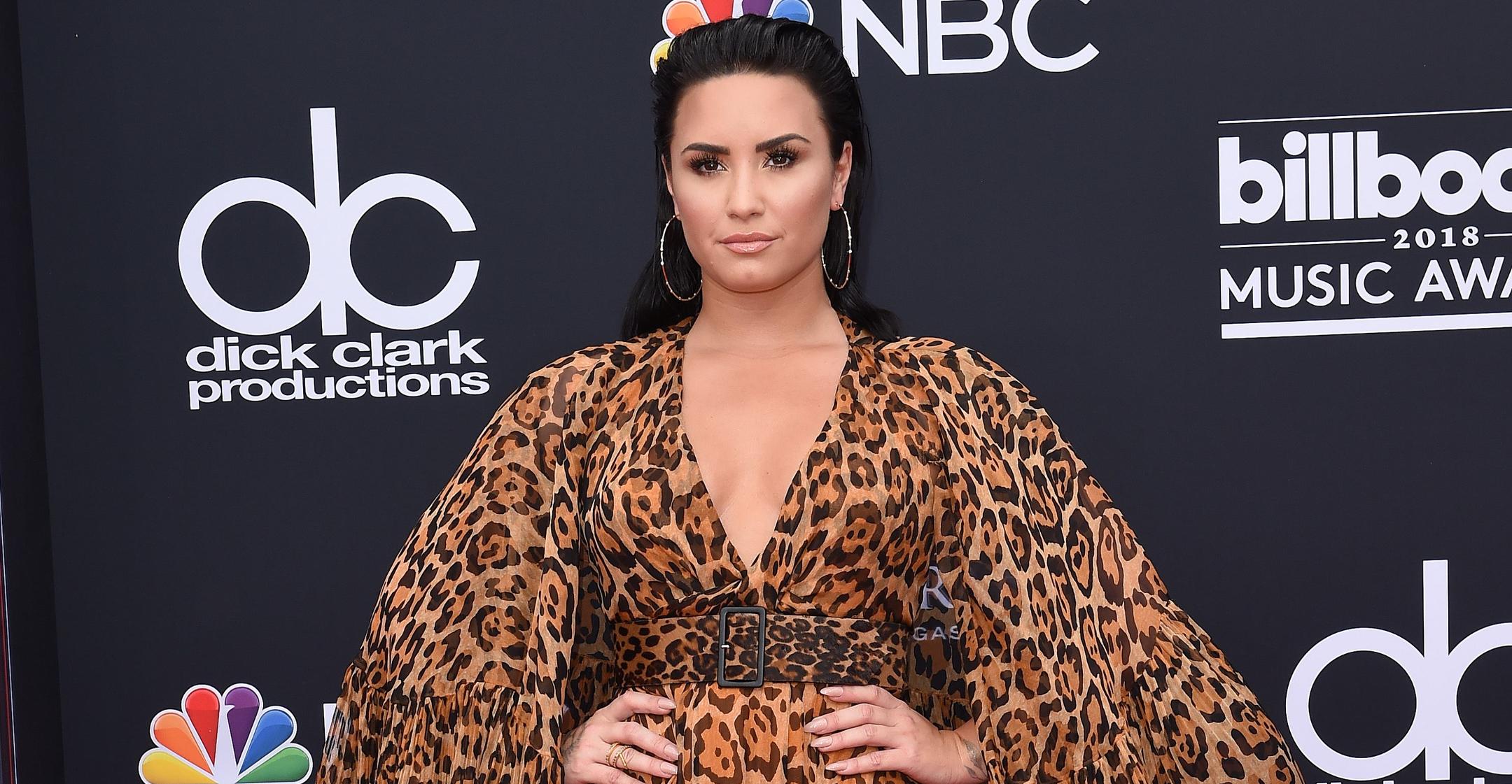 demi lovato fresh start buzzed hairstyle