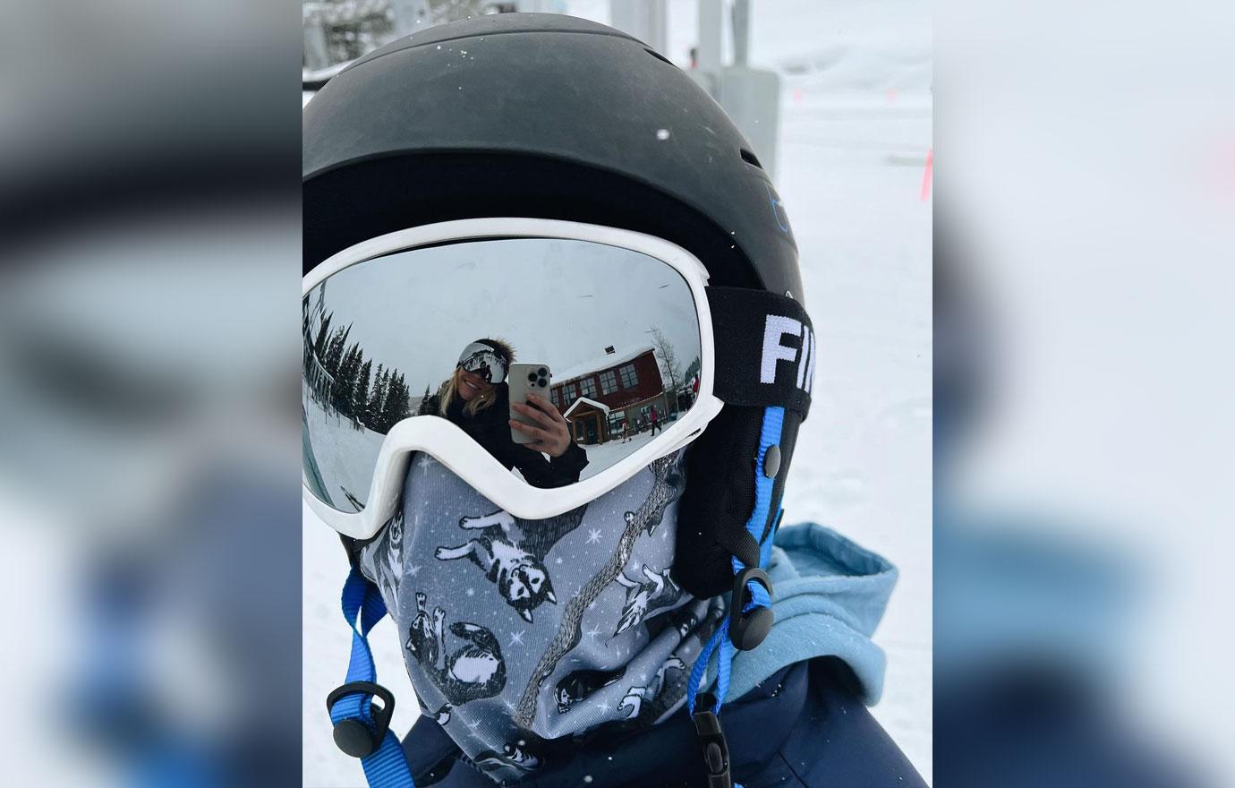 Kristin Cavallari & Her Three Kids Go Skiing In Colorado Photos