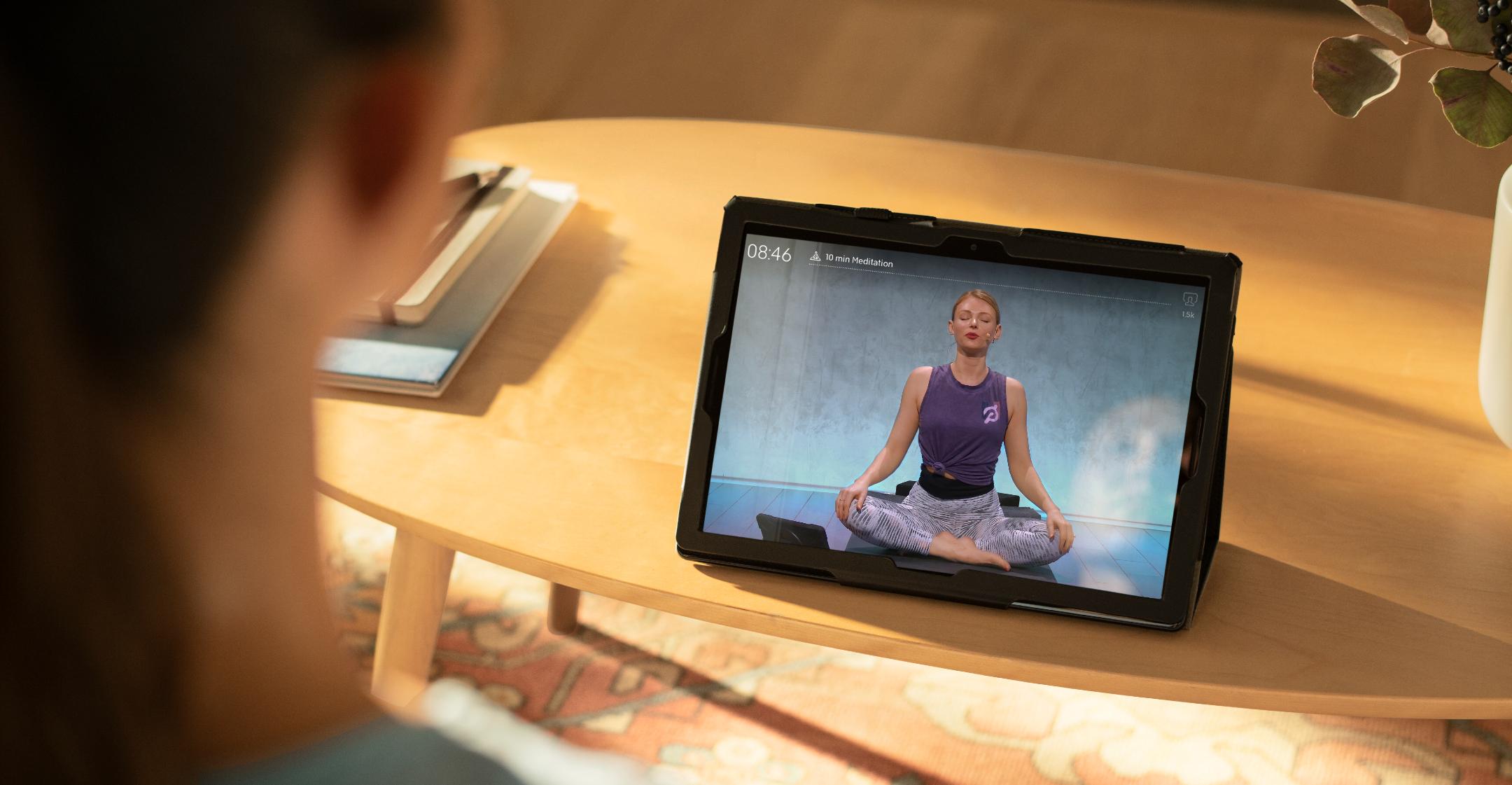 delta passengers peloton meditation stretching classes in flight free