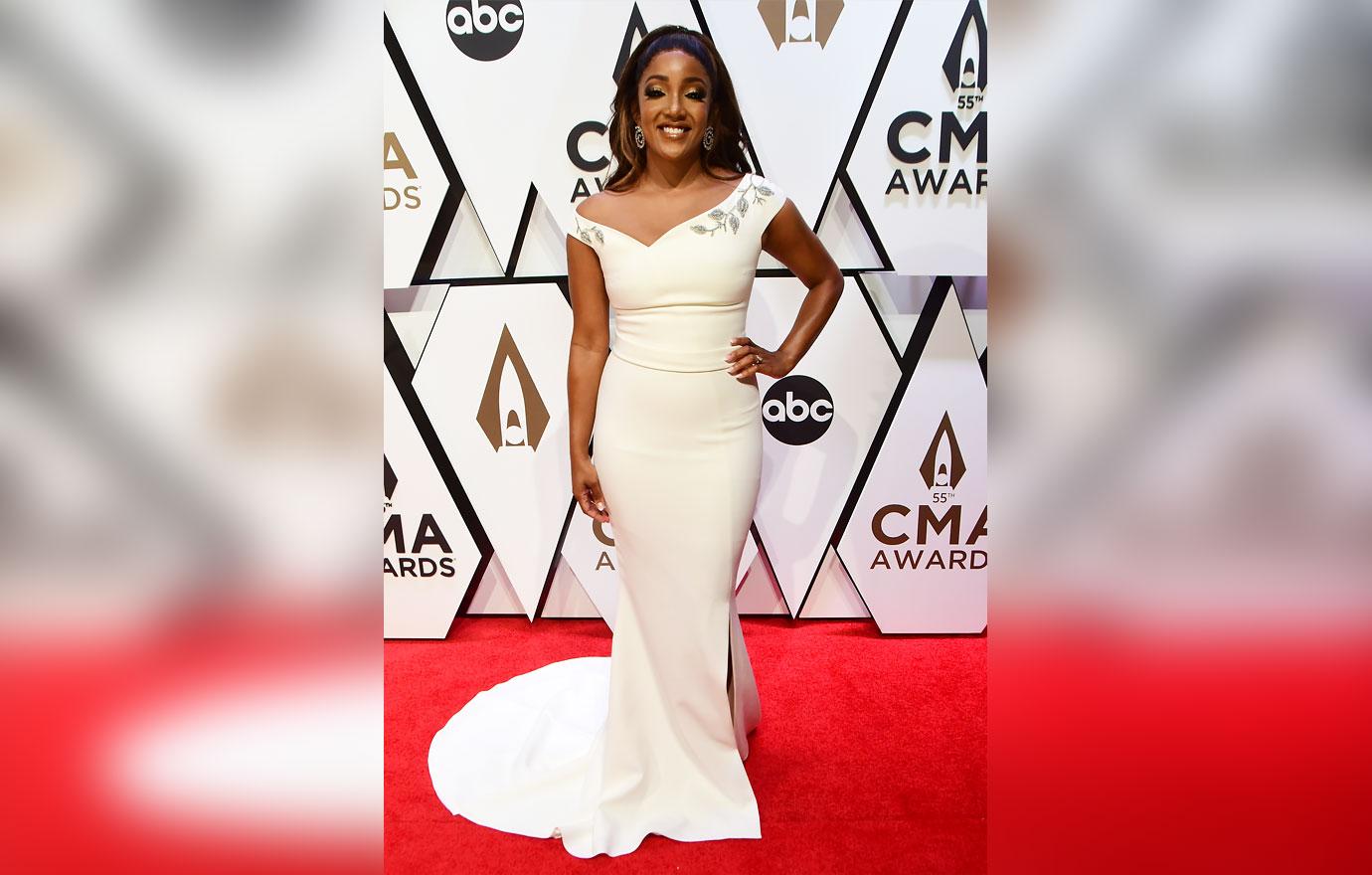 mickey guyton cma awards