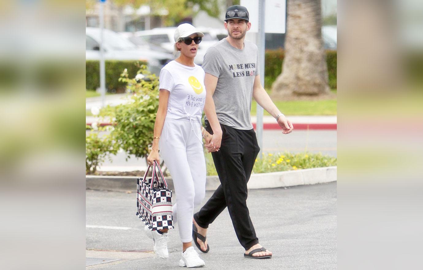 tarek el moussa and heather rae young picking up frozen yogurt with tareks daughter