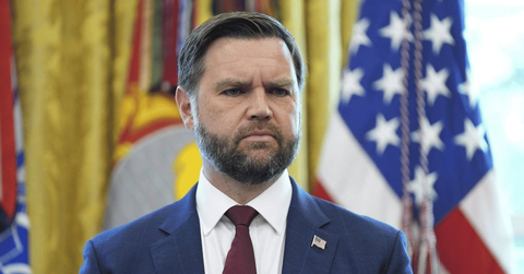 JD Vance said that US and Iran have moved very close to a new diplomatic agreement.