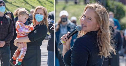 amy schumer and son gene at performance in astoria park